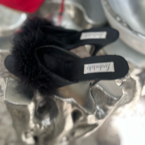 Red and black satin true vintage sexy mules size 8 new and in worn condition 70s - Picture 13 of 16